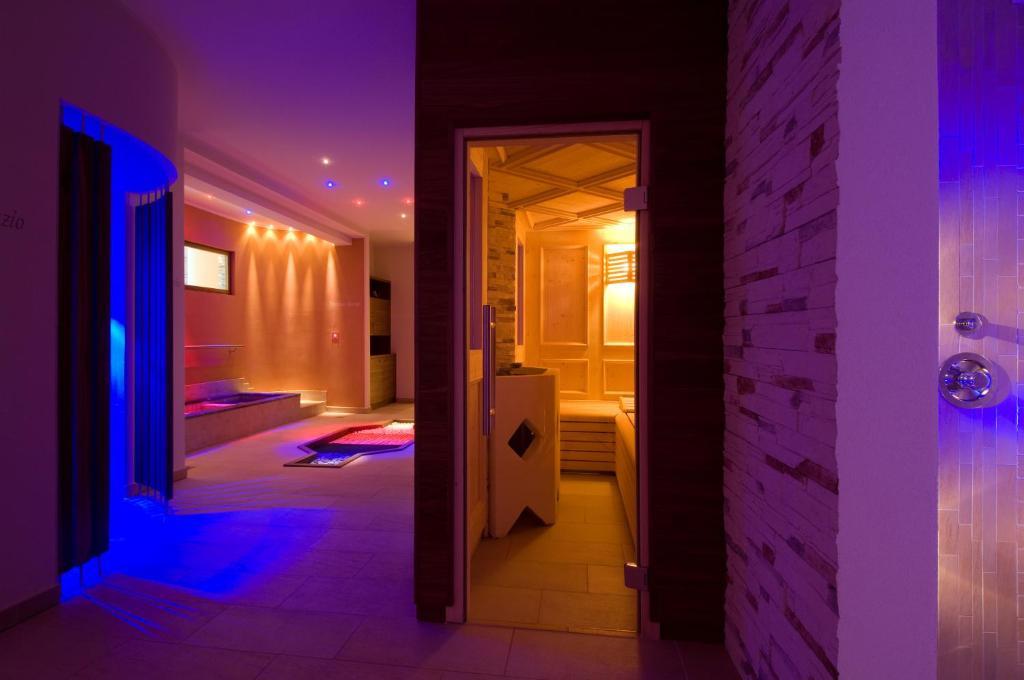 Dolce Avita Hotel Spa & Resort Andalo Exteriör bild
